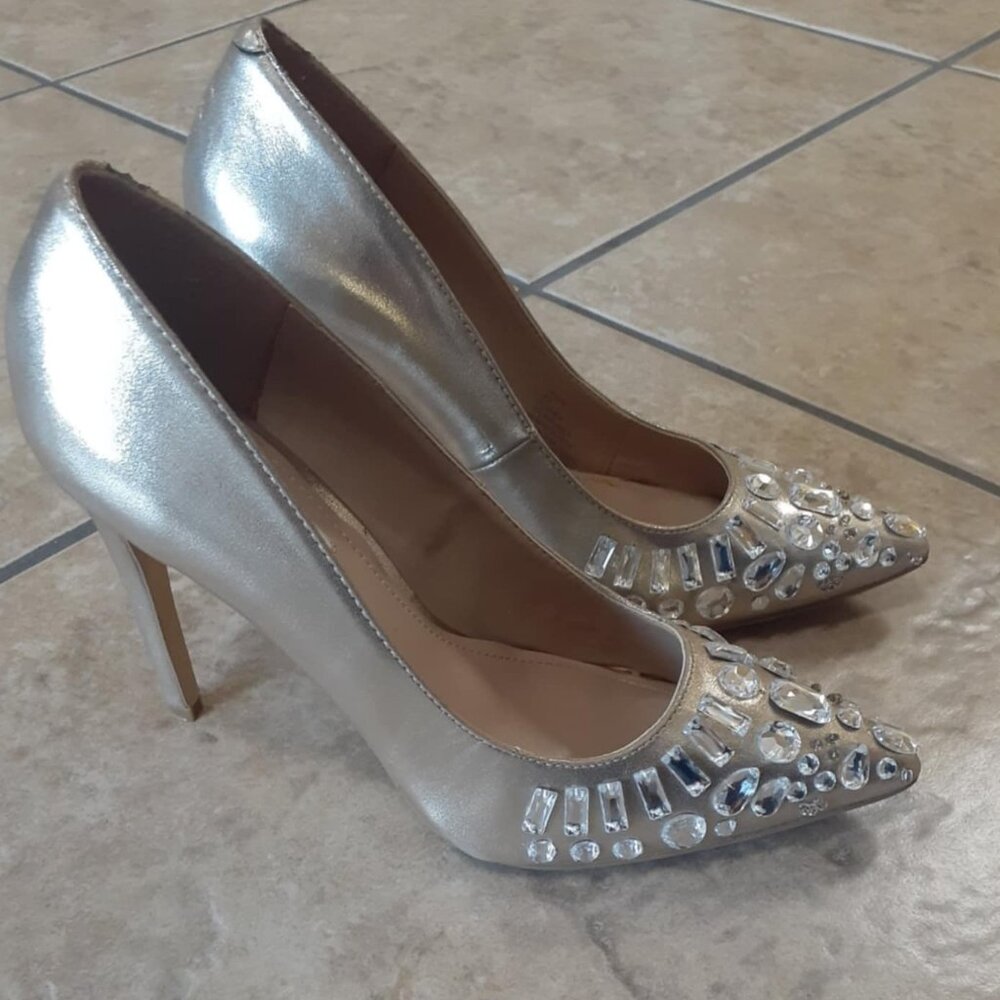 Steve Madden Penda Gold Leather Pointed Toe Pump Heels 9.5
